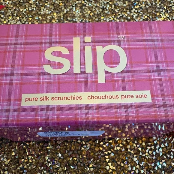 “slip” NWT Pure Silk Scrunchies. Set of 5 in Gift Box. Made of pure silk! - Picture 3 of 7